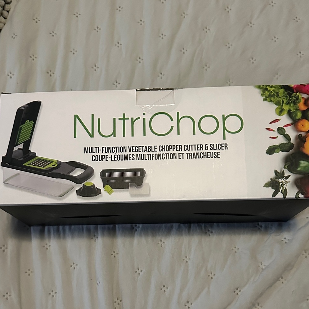 Multi-Function Vegetable Chopper - Black and Green